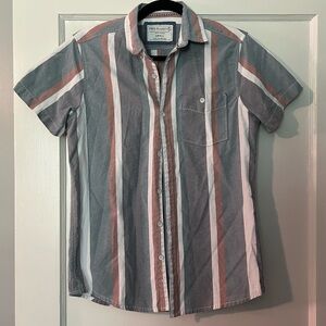 2/$22 ✨ Free Planet casual short sleeve button down with muted vertical stripes